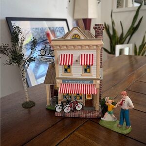 VINTAGE DEPARTMENT 56 Snow Village WRIGHT BIKE SHOP 55314 Damaged Box